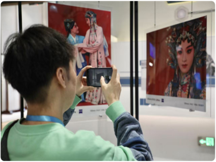 以专业影像助力文化传承 “城事·人间”影像巡礼杭州站收官